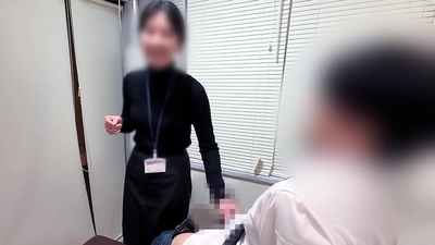 [Sex with a colleague in the office] Creampie during lunch break for a strong-willed office lady with little sexual experience