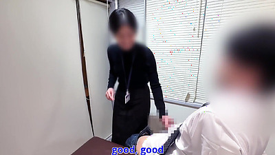 [Sex with a colleague in the office] Creampie during lunch break for a strong-willed office lady with little sexual experience