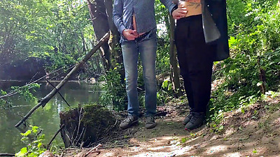 Amazing handjob from mature mother in law