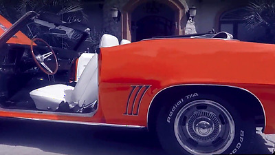 Amazing babes with amazing big tits and hot big butt washed amazing vehicles