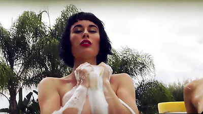 Amazing babes with amazing big tits and hot big butt washed amazing vehicles