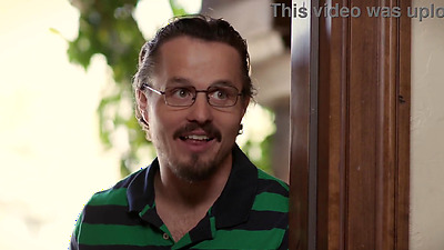 Big arse Latina MILF gets rid of a stalker by letting him fuck her