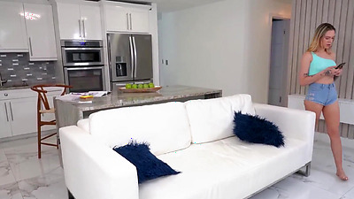 Stepdads Monster Yoga Dylan Moore, Brickzilla