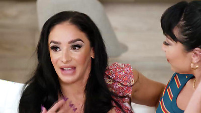 Sheena Ryder receives a sexy text from a stranger named Little Puck and turns this encounter into one steamy hook up