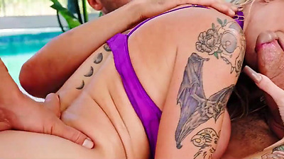 Cassidy Luxe gets double stuffed in her tight holes