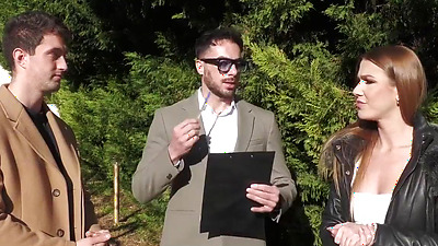 Leggy blonde Alexis Crystal Dp'd by horny dudes