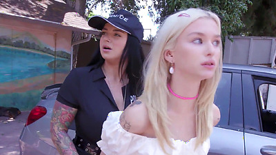 FamilyOrgasm - Gossip Neighbourhood Cop Jails a Teen after Feeding with her Stepbrother's Cums