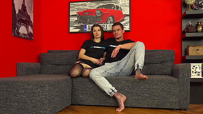 Russian chick wants to show amateurs some real anal sex