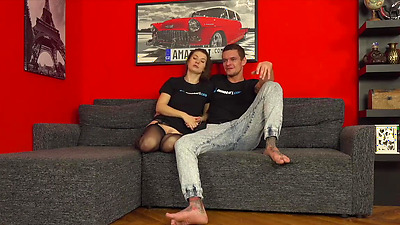 Russian chick wants to show amateurs some real anal sex