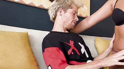 Amateur Hot Latina with Big Arse Fingering, Handjob, Blowjob, and Riding Cowgirl - Tublancopapi