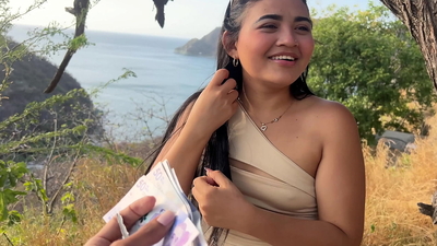 Beautiful tourist is unfaithful to her husband with a stranger for money