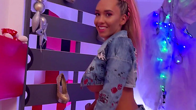 Anal and vaginal sex during a very hot photo shoot