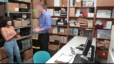 UsingTeens - Aryana Amatista Latina Female Accused By Officer