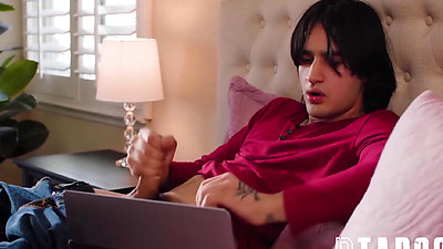 Horny Elias’ Pussy Plan: Cum on Natalie, Not the House