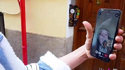 The mature Adela Myers arrives at FAKings with a surprise under her arm... I know one of your actresses!