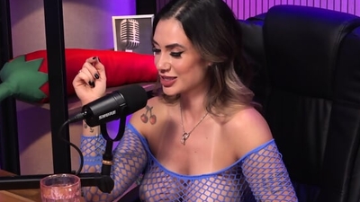 I Know How Pompoarism. I Can Make My Booty Blink