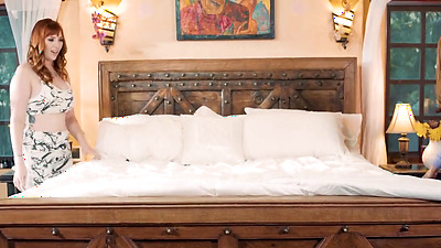 MOMMY'S CHICK Stepdaughter And Step Mommy Having Fun While Doing Chores - Lauren Phillips, Vanna Bardot