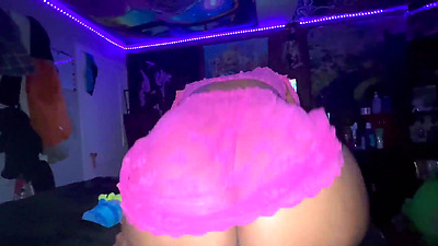 Light Skin Gamer Babe Loves Penis