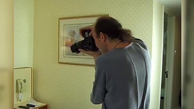 Behind the scenes photoshoot with pussy shaving