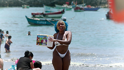 Colombian Ebony Latina With Huge Butt And Big Tits Gets Caught On The Beach By Young White Guy With Pink Cock