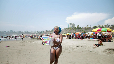 Colombian Ebony Latina With Huge Butt And Big Tits Gets Caught On The Beach By Young White Guy With Pink Cock