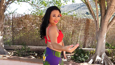 Lucky Starr's Booty-toy Afternoon