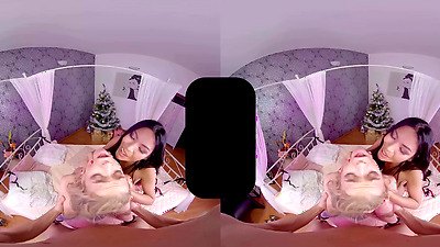 You Just Can't Beat Polly Pons' Xmas Gift: A 3Some With Her Stepsister Alexa Flexy