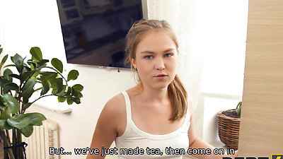 DEBT4k. Cute debtor calms down lender by arranging amazing 4some