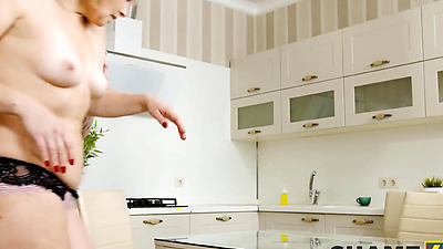 SHAME4K. Stud realizes his old dirty dream fucking stepmom's friend Selena