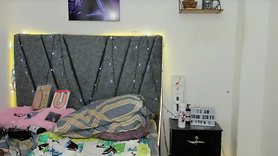 Chubby Tattooed Chick Masturbating Solo