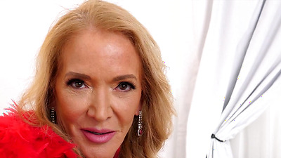 Sierra Butt-fucks Herself