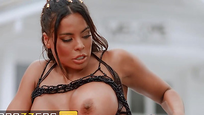 BRAZZERS - Busty Goddess Luna Star Swallows Chris' Big Throbbing Shaft And Lets Him Fuck Her On The Car