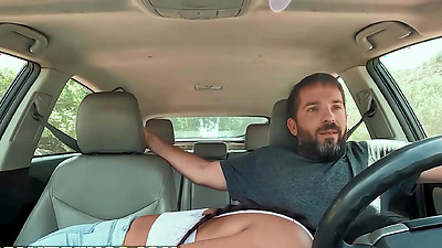 REALITY KINGS - August Skye Pulls Into A Garage Where She Sets Her Eyes On The Hot Mechanic