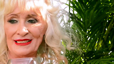 Rita Daniels And Leah L'Amour: Dream Three-way