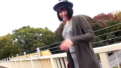 Mari Koizumi and the Stranger