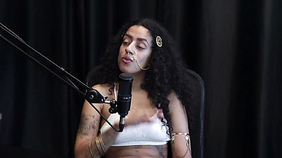 She likes to feel the penis going in, she started to charge for her patience, she took naked pictures to touch her pussy, and prostitution is for those who like people - Bibi Hourani (WATCH ON: SHEER/RED)