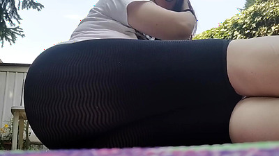 Nicoletta's Yoga Journey Embracing Nature with Dirty Feet and a Webcam in the Public Garden