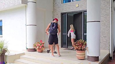 Very horny 3way has sex on the beach with my step cousin and his girlfriend outdoors - Max Betancur - Tatiana Alvarez - Danner Mendez