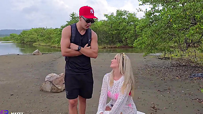 Very horny 3way has sex on the beach with my step cousin and his girlfriend outdoors - Max Betancur - Tatiana Alvarez - Danner Mendez