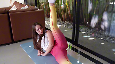 Stepdad likes to watch his stepdaughter do yoga