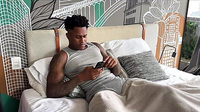 HUSBAND ADDICTED TO TIGRINHO I GAVE MY BUTT TO CONSOLE