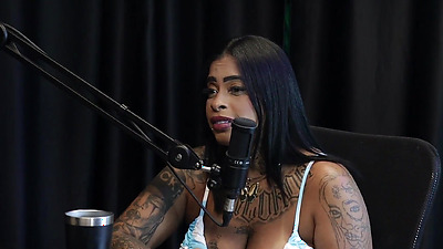 She was always a call chick, due to difficulties she got into creation, she is open to production, she was worried about the size of her shaft, and she was rejected - Marcelly Melo (WATCH ON: SHEER/RED)