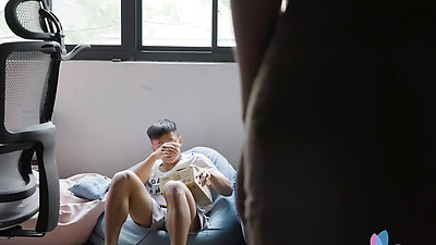 Horny Nerd With Magic Game Controler Fucks Hot Stepsis Li Zhiyan
