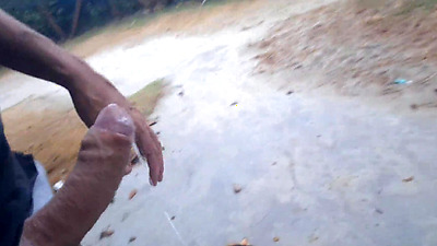 Handjob for a whore who was passing by in public!