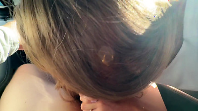 Lily Phillips Fucks her Uber Driver