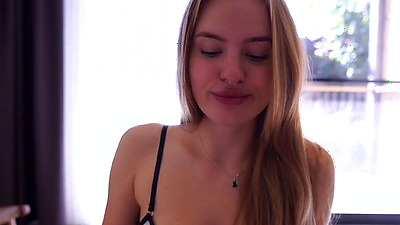 This Creampie in her Tight pussy was definitely deserved - Mira David