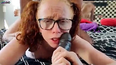 MY FRIEND'S WIFE CALLS ME TO HER HOUSE SO I CAN SEE HER IN LINGERIE AND WITH A BOOTY PLUG STUCK UP HER ARSE