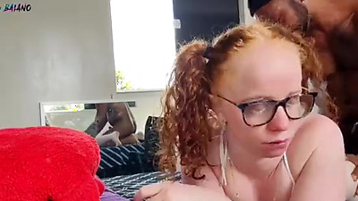 MY FRIEND'S WIFE CALLS ME TO HER HOUSE SO I CAN SEE HER IN LINGERIE AND WITH A BOOTY PLUG STUCK UP HER ARSE