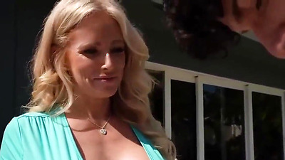 A Very Anal Stepmom (Busty Perfect Stepmom)