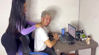 Big-butt secretary earned a raise by giving anal sex to her boss - 18 years old - Mexican